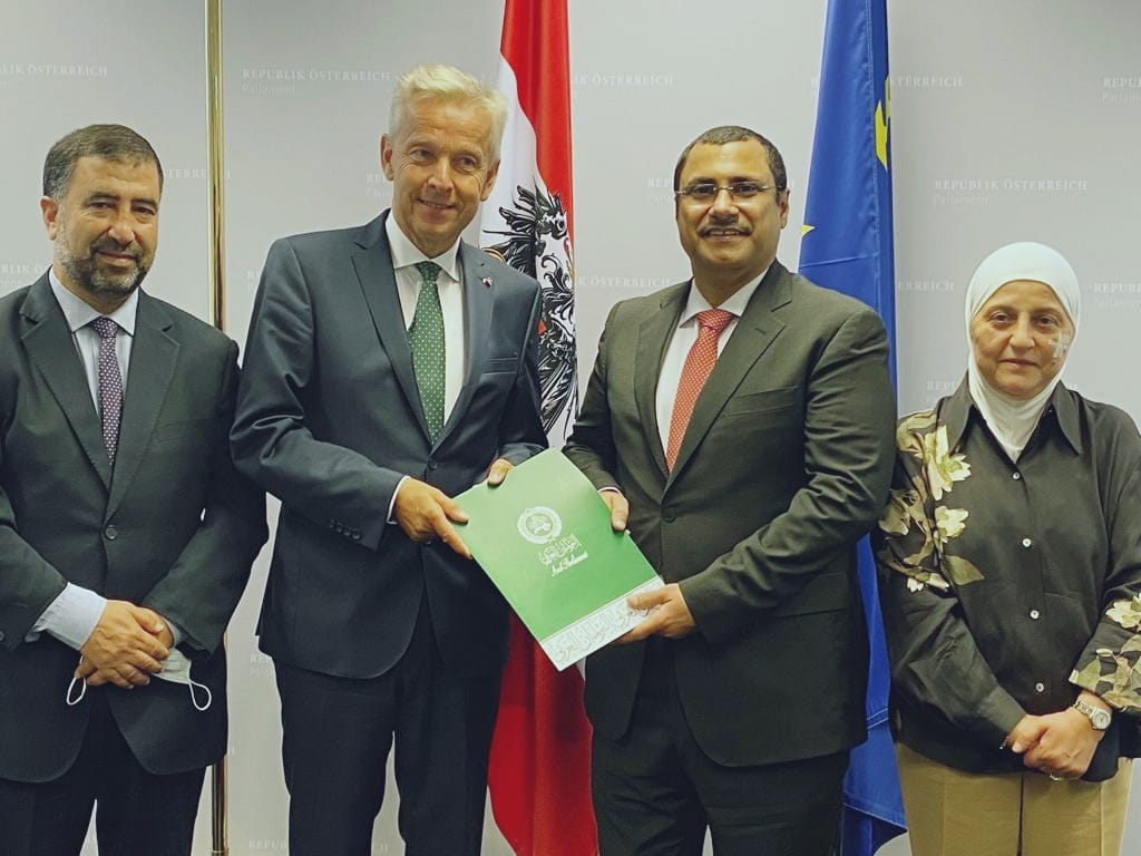 “العسومي”: القمة البرلمانية العالمية الأولى في فيينا ستناقش مبادرة البرلمان العربي بشأن مكافحة الإرهاب العسومي