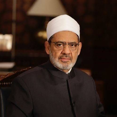 شيخ الأزهر ينعى المستشار رجائي عطية نقيب المحامين