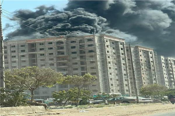 اندلاع حريق هائل باحد المشروعات السكانية في شبرا الخيمة