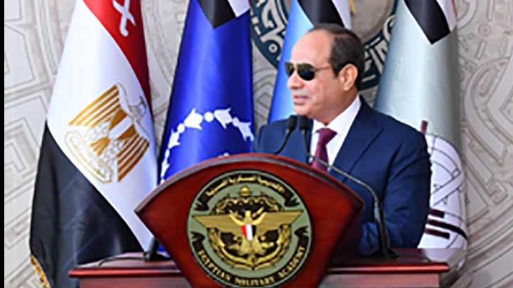 متحدث الرئاسة ينشر صور تخريج دفعات جديدة من الكليات العسكرية بحضور الرئيس السيسي