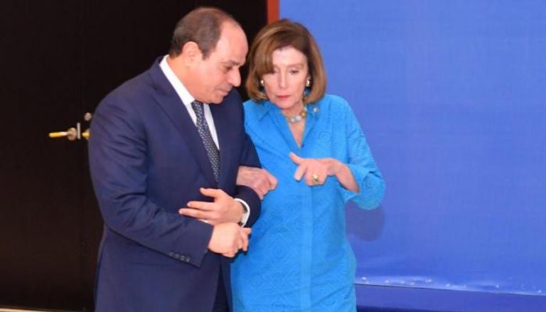 بيلوسي تتأبط ذراع السيسي.. صور وكلمات بعين ثالثة بيلوسي