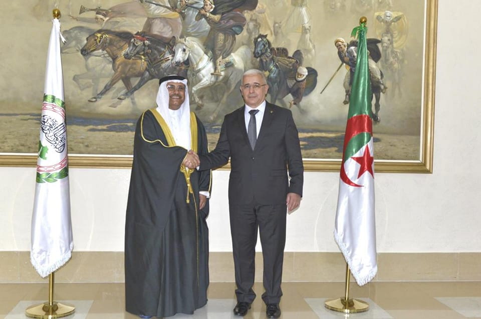 ” البرلمان العربي ” يشيد بالحهود النبذولة من الجمهورية الجزائرية لإنجاح القمة العربية رئيس البرلمان العربي