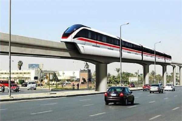 «هانت».. وزير النقل يكشف موعد التشغيل التجريبي لقطار المونوريل