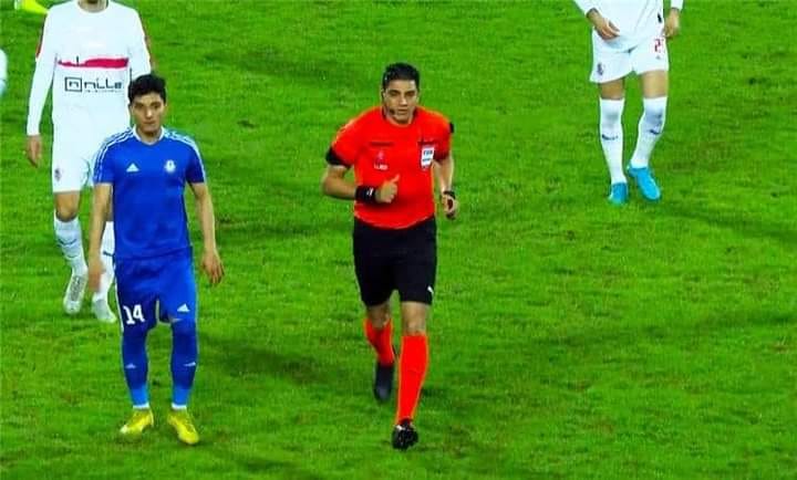 ايقاف إبراهيم نور الدين حكم مباراة الزمالك وسموحة لأجل غير مسمى