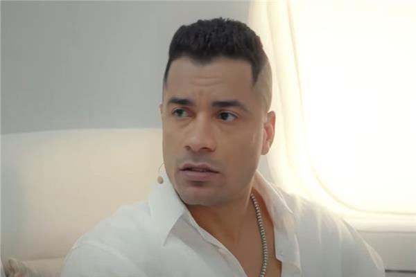 حسن شاكوش يعاتب المتغيبين عن زفافه: «حطيتهم في القائمة السودة»