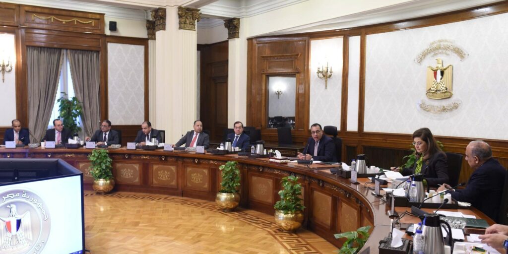 مصر تبدأ إجراءات طرح شركتي “وطنية” و”صافي” الأربعاء المقبل