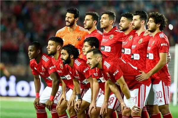 الأهلي يفوز على فاركو بثلاثية ويستعيد صدارة الدوري
