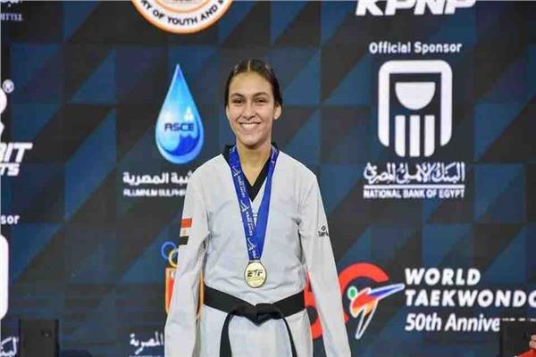 وزير الرياضة يهنئ شهد سامي ببرونزية بطولة العالم للتايكوندو وزير الرياضة