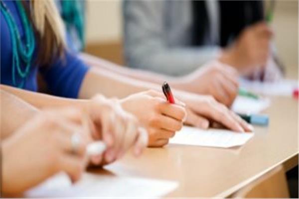 لطلاب الثانوية العامة| 7 استراتيجيات للتعامل مع التوتر والقلق قبل الامتحان