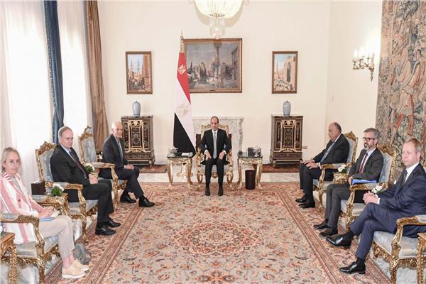 الرئيس السيسي يبحث مع الممثل الأعلى للاتحاد الأوروبي التحديات المشتركة