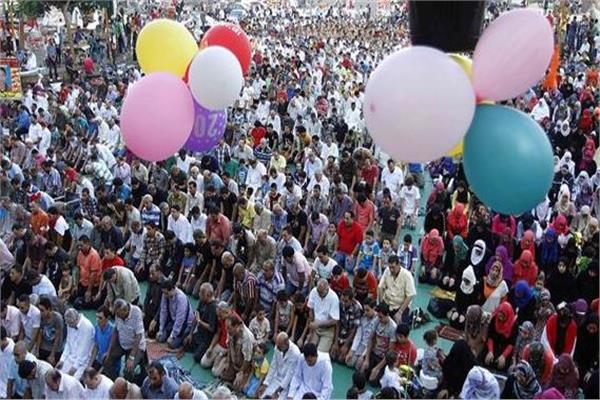 «الإفتاء» توضح حكم صلاة العيد وأفضل مكان لأدائها صلاة العيد