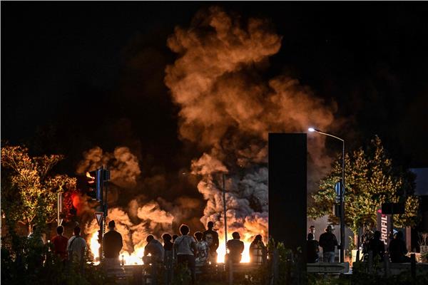 وزير الداخلية الفرنسي: نشر 45 ألف شرطي ودركي في جميع أنحاء البلاد وزير الداخلية الفرنسي