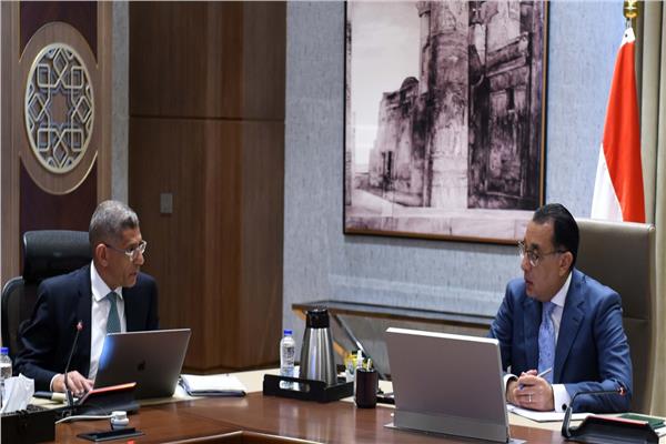 رئيس الوزراء يوجه بسرعة توفير التمويل اللازم لمشروعات وكالة الفضاء