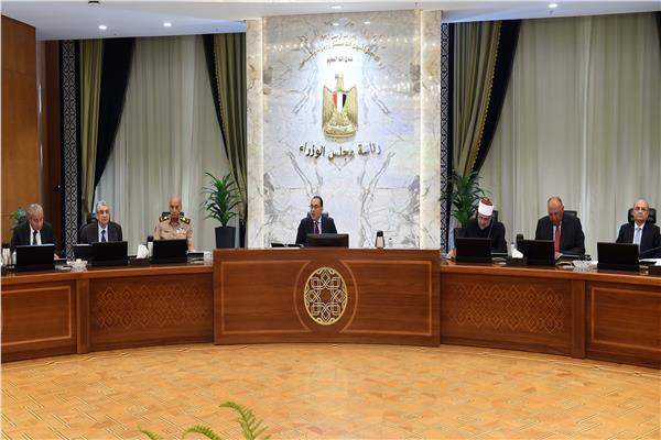 «الوزراء» يوافق على إجراء تعديل تشريعي يسمح لغير المصري بتملك العقارات