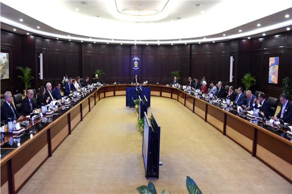 مجلس الوزراء يوافق على 4 قرارات لدعم الاستثمار والتنمية مجلس الوزراء
