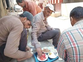 عمال النظافة مديرنا واحد مننا بمركز مدينة المطريه دقهليه
