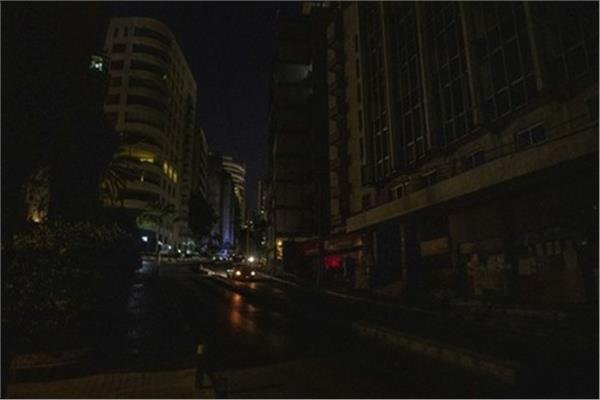 انقطاع الكهرباء في لبنان بشكل كامل