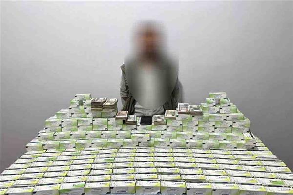 مداهمة مسكن عاطل وضبطه بـ41 ألف قرص مخدر بالشرقية مداهمة