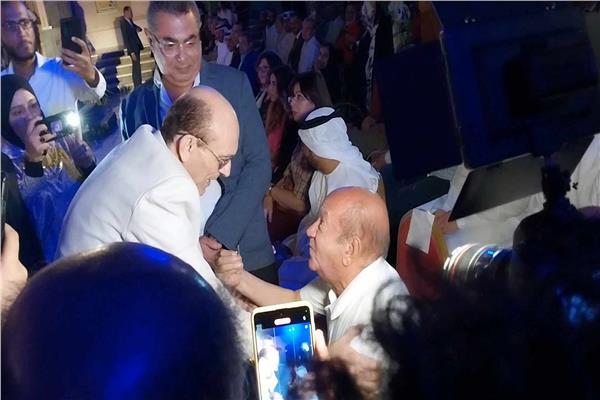 وصول الفنان لطفي لبيب في حفل افتتاح أيام القاهرة للمونودراما بالأوبرا لطفي لبيب