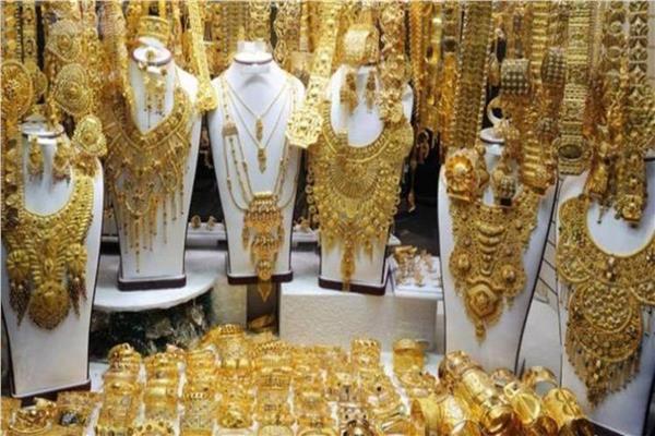 أسعار الذهب تواصل تراجعها بالسوق المحلية وخسائر الجرام بلغت 110 جنيهات