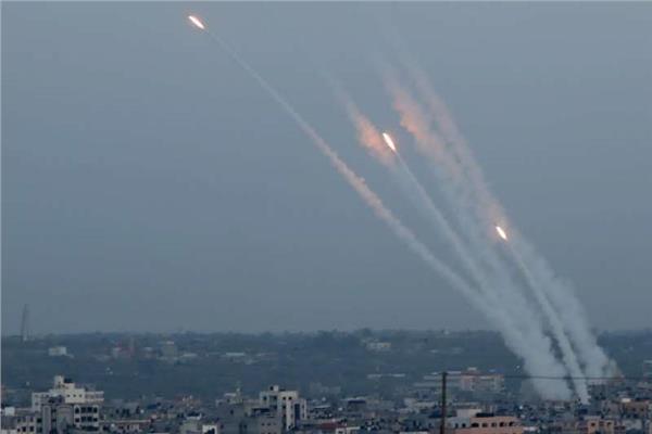 إعلام فلسطيني: سقوط صاروخ على مستوطنة «روحوفوت» قرب تل أبيب إعلام فلسطيني
