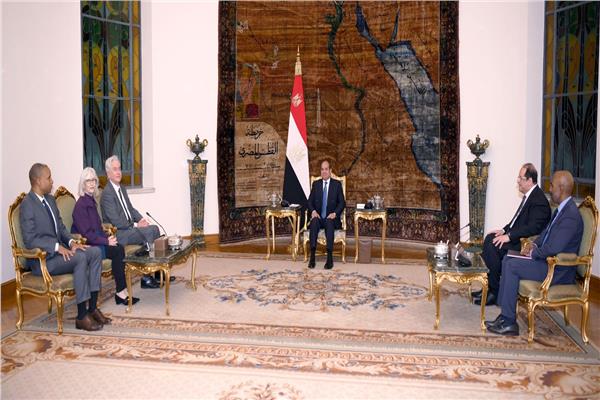 الرئيس السيسي يستقبل مدير وكالة المخابرات المركزية الأمريكية