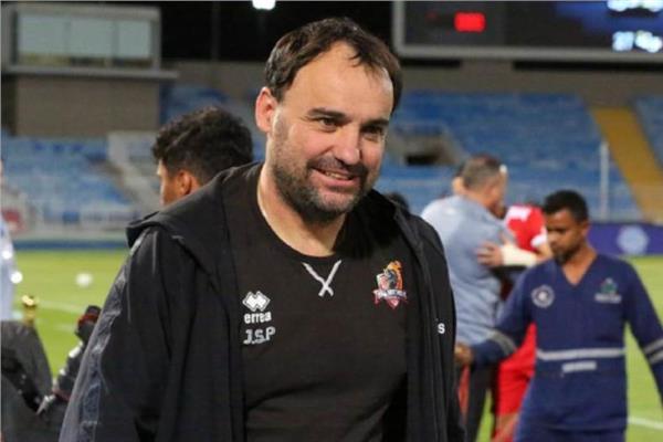 لويس سييرا يعلق على إمكانية توليه تدريب الزمالك