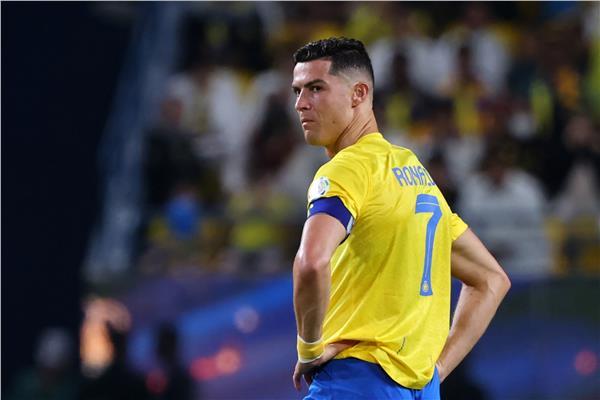رونالدو مطالب بدفع مليار دولار.. تفاصيل