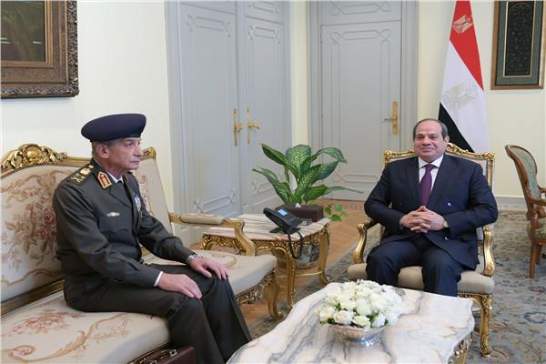 الرئيس السيسي يستقبل الفريق أول محمد زكي وزير الدفاع والإنتاج الحربي