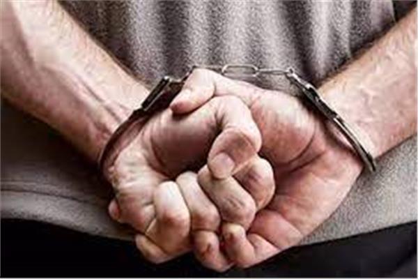 ضبط تاجر وزوجته استوليا على 15 مليون جنيه من مواطنين بالفيوم