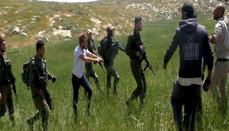 إجرام المستوطنين.. حصيلة قياسية لأعمال العنف ضد الفلسطينيين في 2023