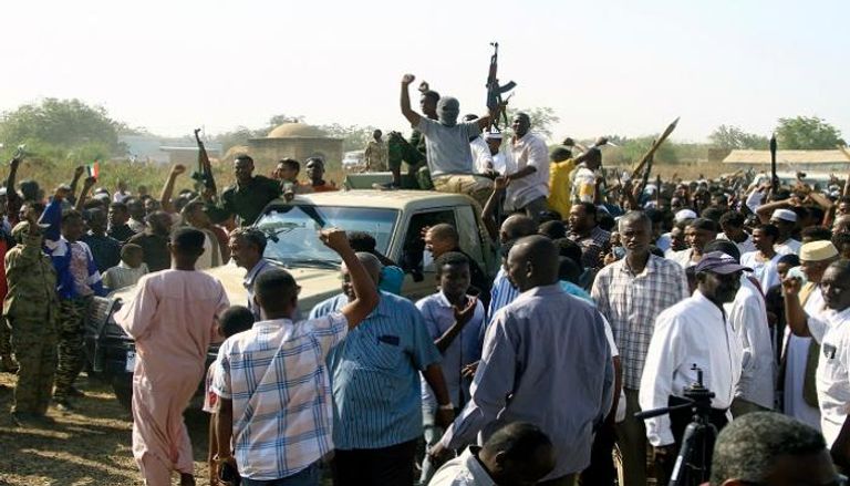 أول حادث منذ اندلاع الحرب.. 10 قتلى بانفجار لغم أرضي في السودان