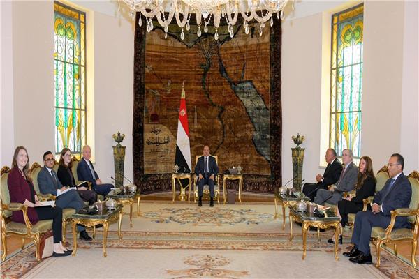 الرئيس السيسي يستقبل وفدًا من مجلس الشيوخ الأمريكي