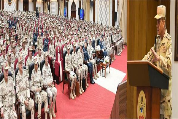 وزير الدفاع يلتقي بعدد من قادة وضباط القوات المسلحة……. فيديو