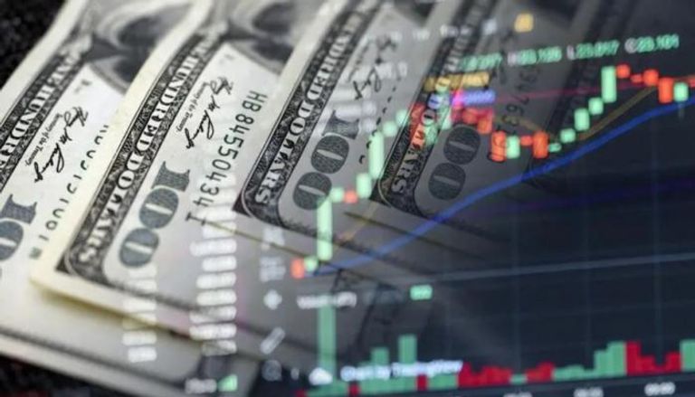 موجة بيعية تجتاح البورصة المصرية.. «الدولار» كلمة السر