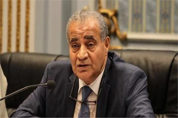 وزير التموين يوجه بصرف حافز إضافي 500 جنيه لمزارعي القصب والبنجر