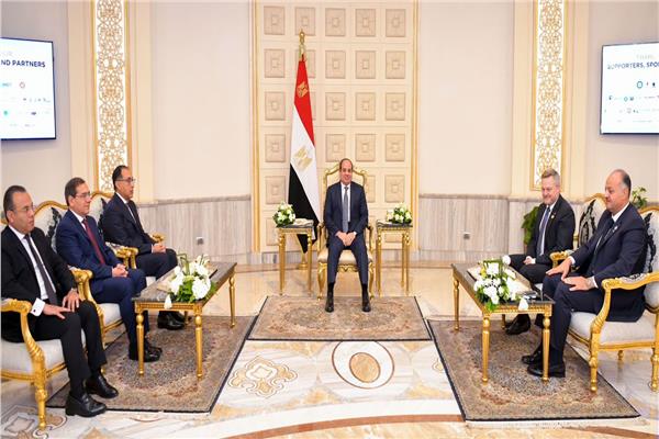 السيسي: نتطلع لتعزيز التعاون مع «بريتيش بيتروليوم» لإنتاج الهيدروجين الأخضر