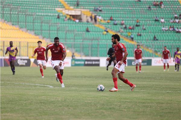 الأهلي يفوز على ميدياما ويضع قدما بربع نهائي دوري أبطال أفريقيا