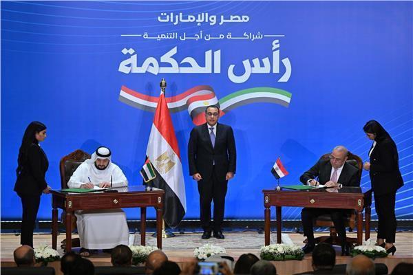 تطوير رأس الحكمة| خبراء: تراجع الأسعار .. توفير المواد الخام .. فرص عمل جديدة