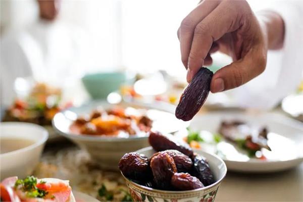 «الصحة العالمية» تقدم نصائح هامة خلال صيام رمضان لتجنب السمنة