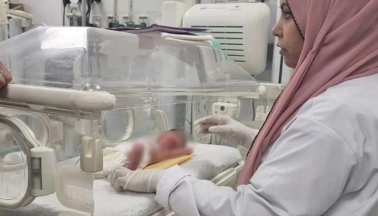 «روح» غزة تفارقها.. مآسي رفح تخمد أمل الحياة