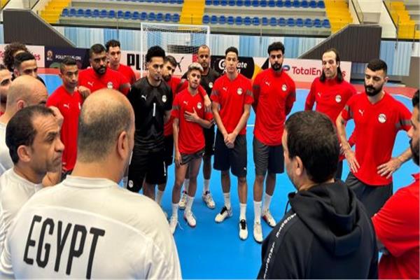 اتحاد الكرة يقيل جهاز منتخب الصالات بعد فشل التأهل لكأس العالم