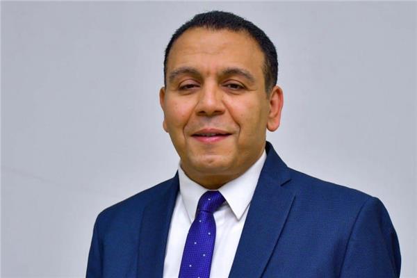 خبير تربوي يكشف مخاطر وحلول إدمان التلاميذ للإنترنت والتكنولوجيا
