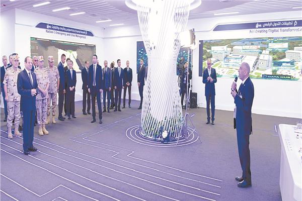 «عقل الدولة» فى هذا المكان| جولة تفقدية للرئيس فى المركز .. وألياف ضوئية بسعة 400 جيجابايت