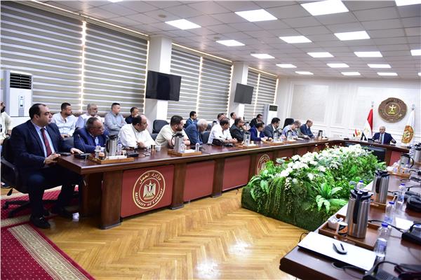 تفاصيل لقاء وزير العمل بمُمثلي شركات إلحاق عِمالة موسم حج 2024
