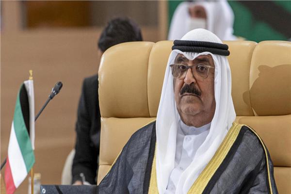 أمير الكويت: سيعاد النظر في قوانين الأمن الاجتماعي.. ولا أحد فوق القانون