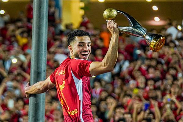 «عبدالمنعم» يصدم جماهير الأهلي.. ويقرر الرحيل للدوري الفرنسي