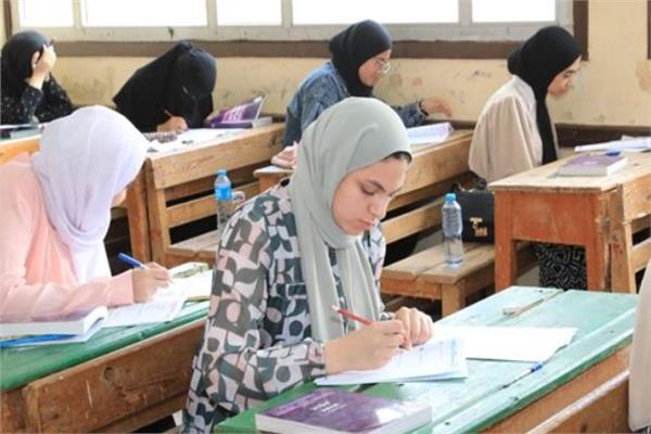قبل انطلاق ماراثون الامتحانات.. نصائح من أولياء أمور مصر لطلاب الثانوية العامة