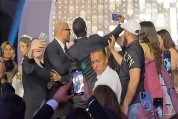 أول ظهور لوالد «سعد» صاحب واقعة صفعة عمرو دياب: «ابني اتدمر نفسيا»