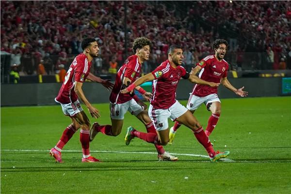 الأهلي المنتشي يخشى صحوة فاركو بالدوري